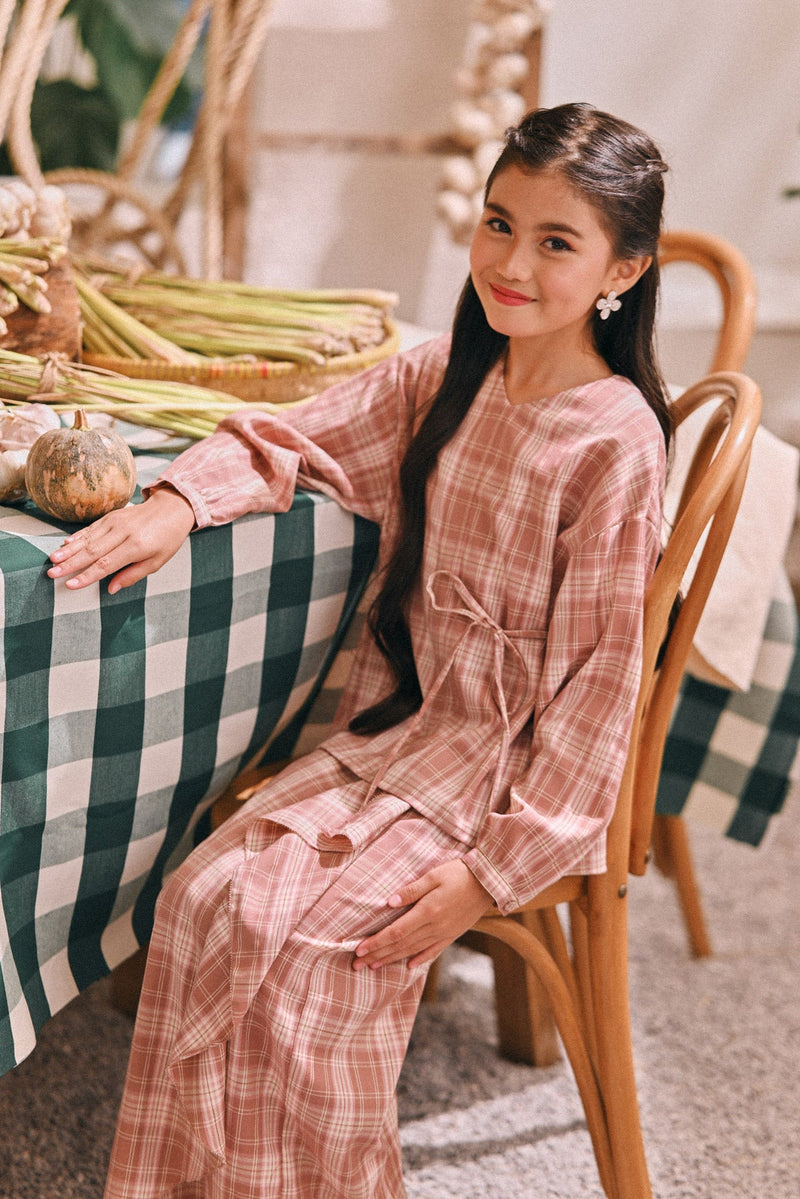 The Courtyard Side Tie Blouse - Roseveil