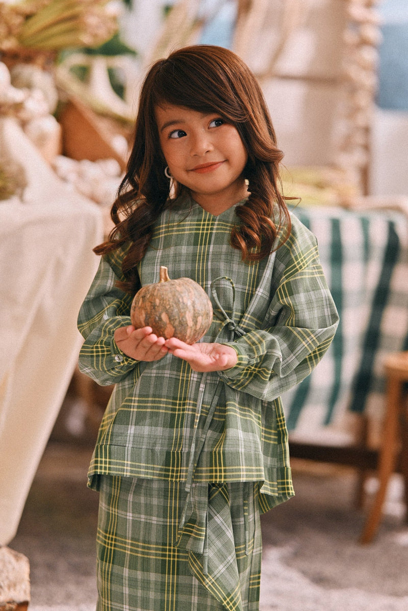 The Courtyard Side Tie Blouse - Clover Grid