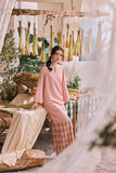 The Courtyard Women Layered Broderie Kurung Top - Dusty Pink