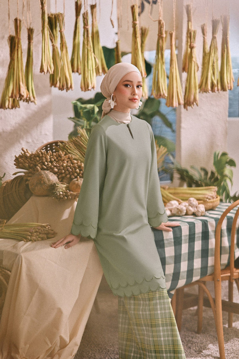 The Courtyard Women Layered Broderie Kurung Top - Pistachio
