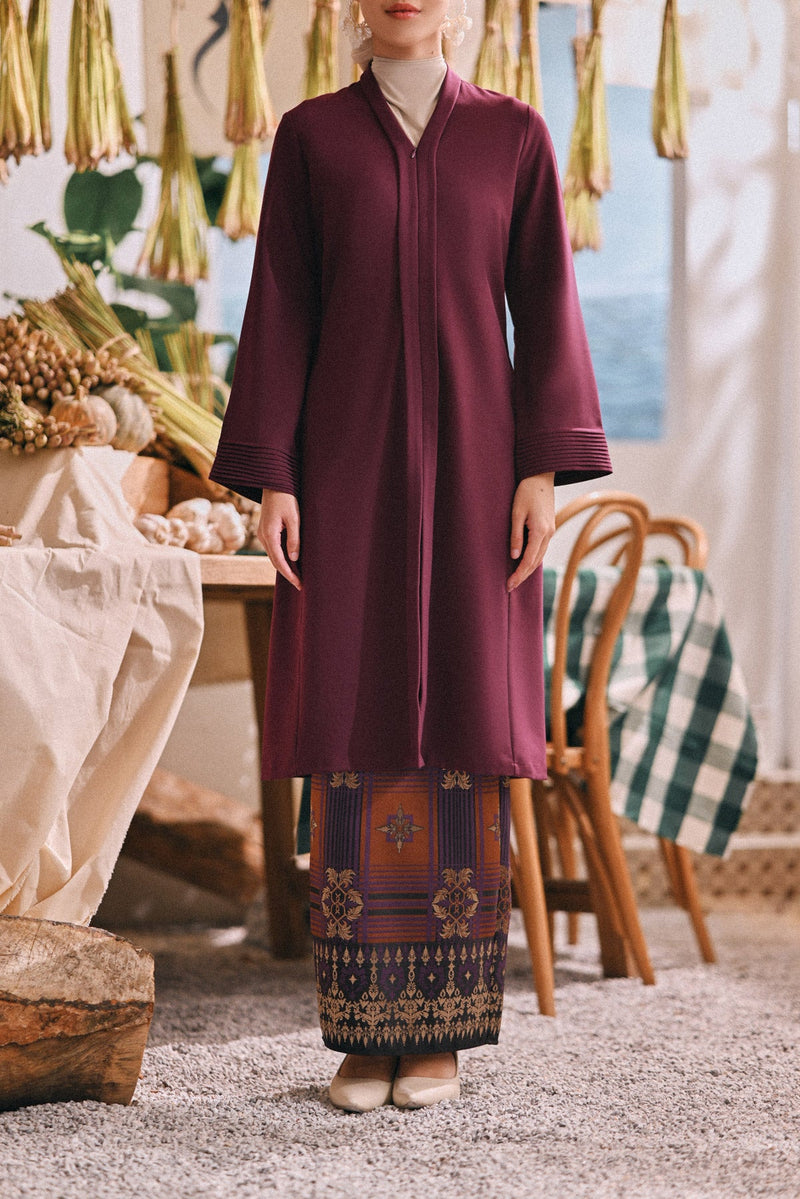 The Courtyard Women Jacquard Skirt - Violet Regal