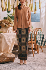 The Courtyard Women Jacquard Skirt - Caramel Regal
