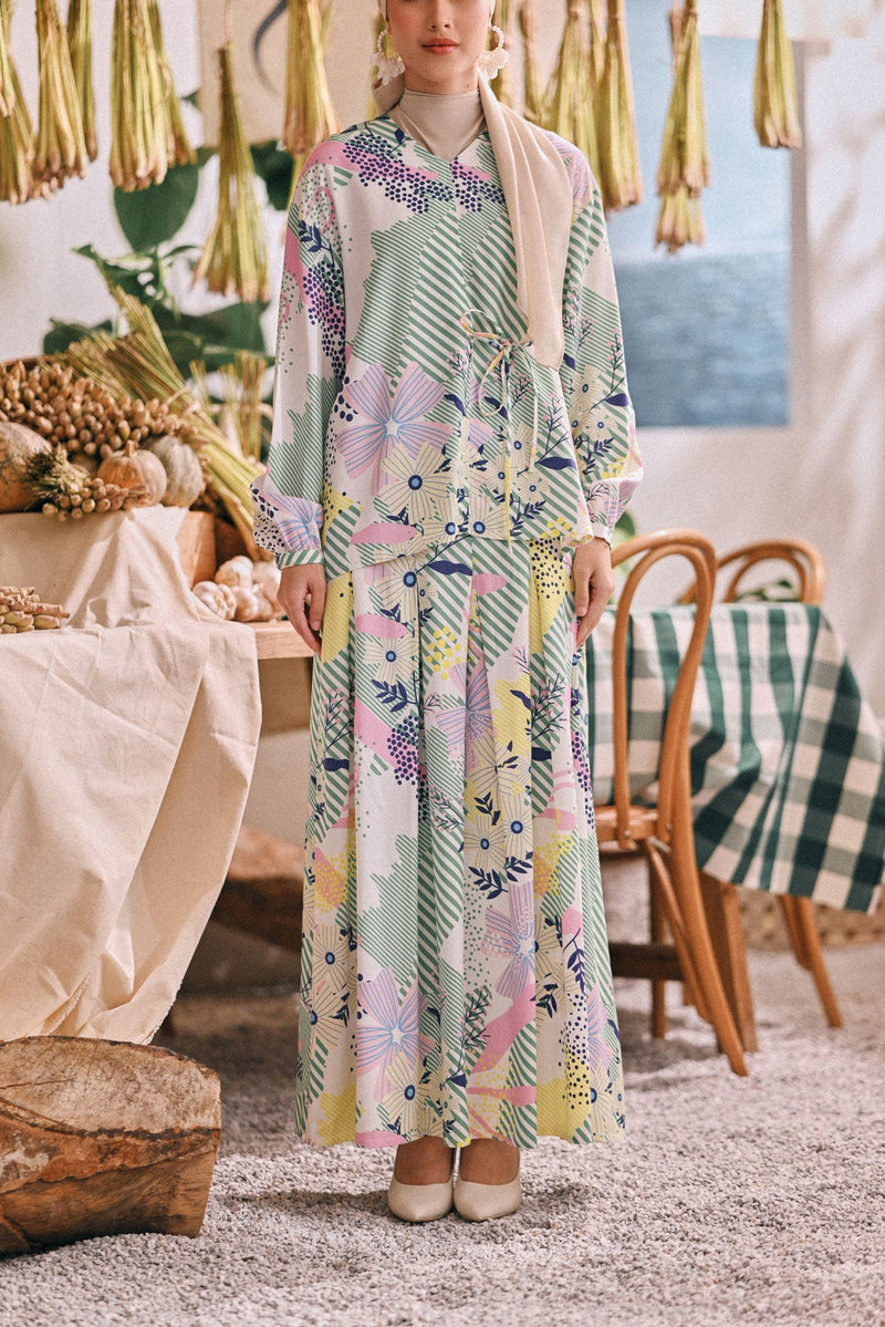 The Courtyard Women A-Line Skirt - Ceria