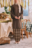 The Courtyard Women Folded Skirt - Sand Plaid