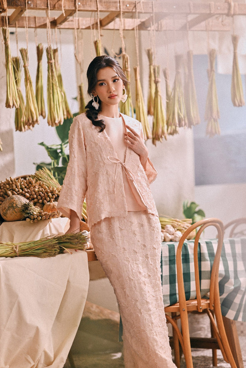 The Courtyard Women Kimono Jacket - Cream Plush