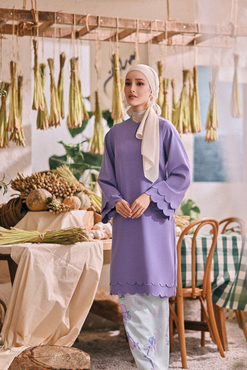 The Courtyard Women Layered Broderie Kurung Top - Dusty Purple