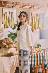 The Courtyard Women Kimono Jacket - Pearl Plush