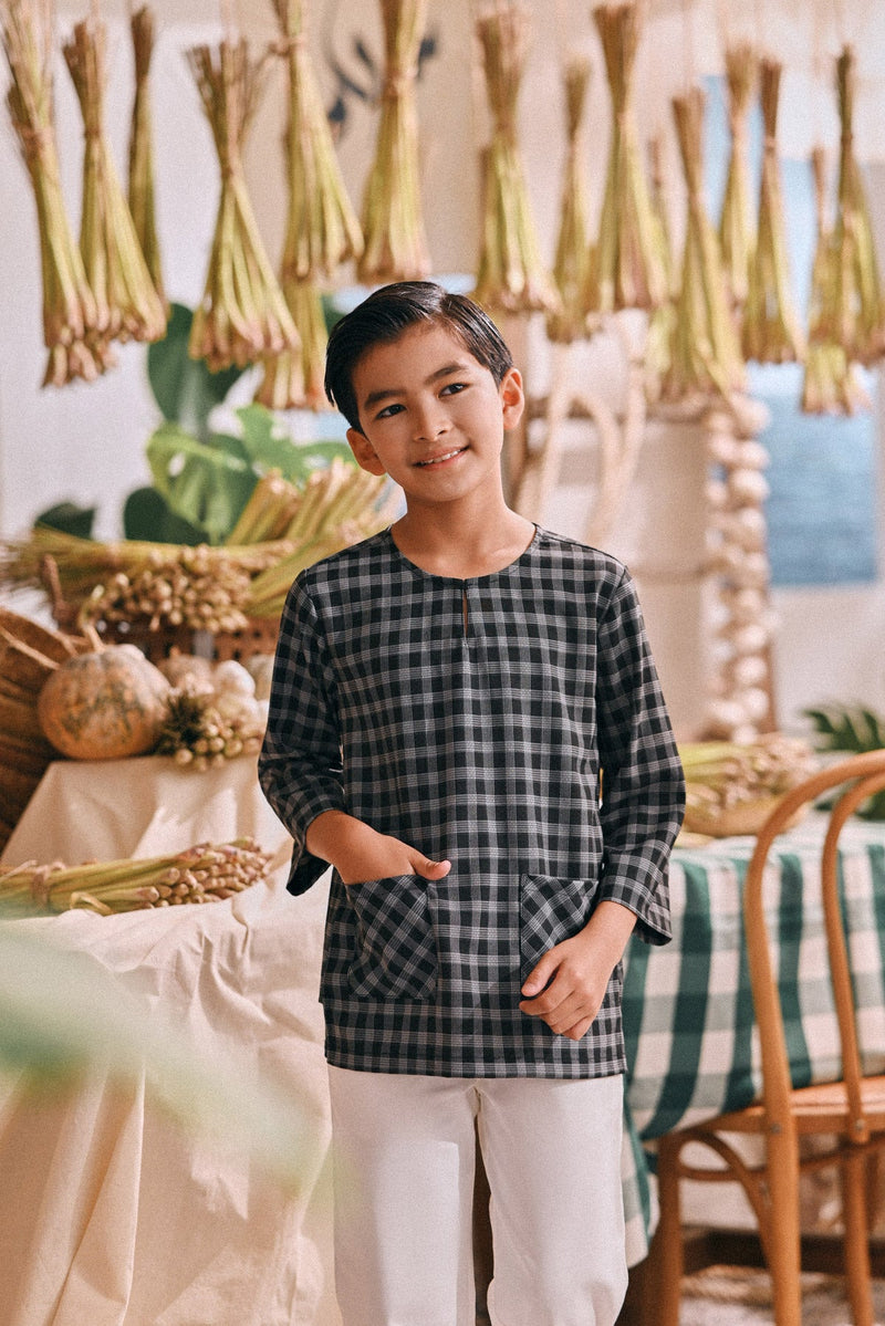 The Courtyard 3/4 Sleeve Kurta - Chess Plaid