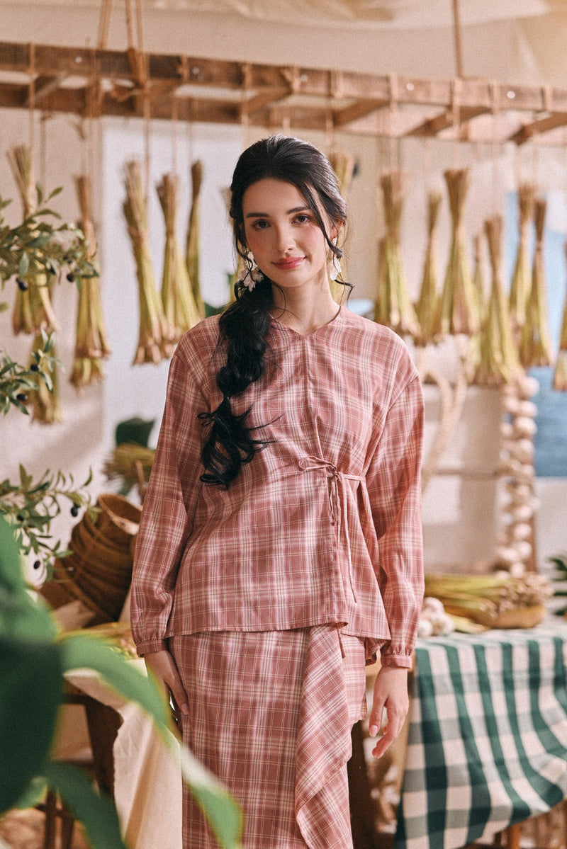 The Courtyard Women Side Tie Blouse - Roseveil