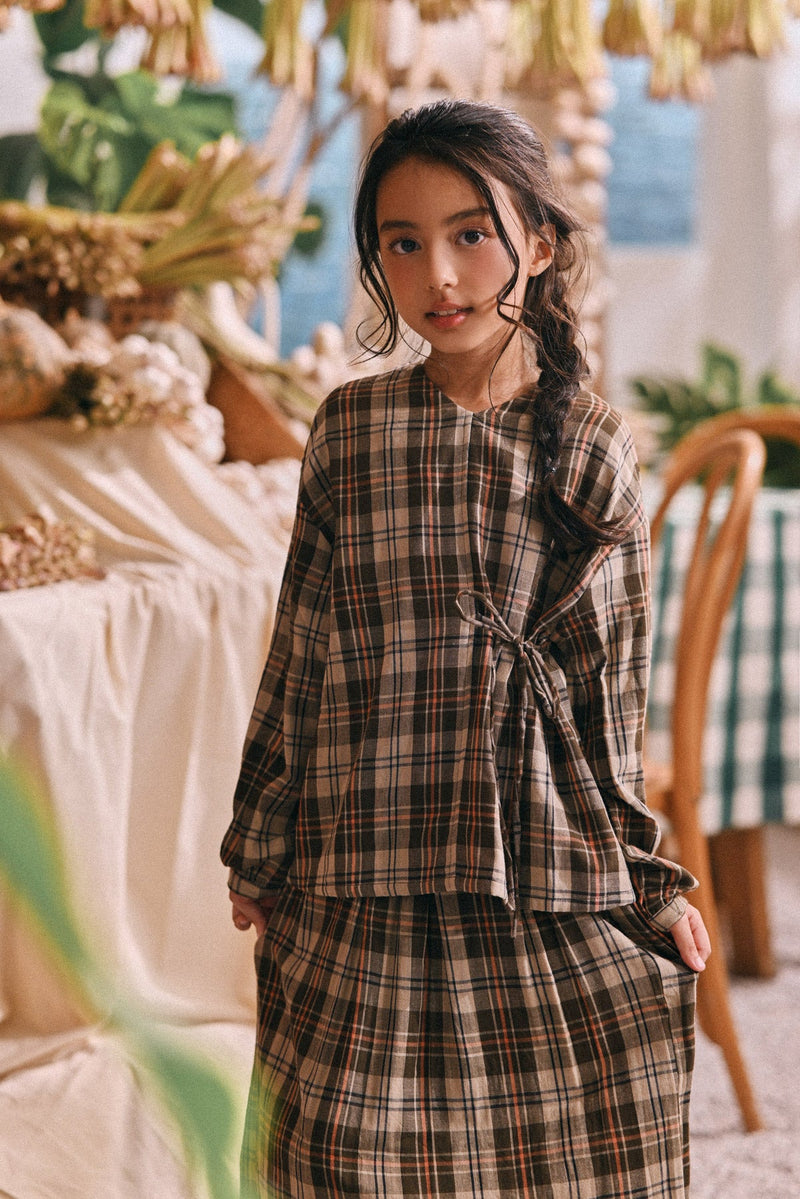 The Courtyard Side Tie Blouse - Sand Plaid