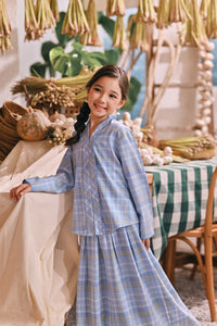 The Courtyard Kebaya Top - Skyline Grid