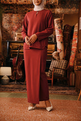 The Akar Kita Women Folded Skirt - Maroon Dust