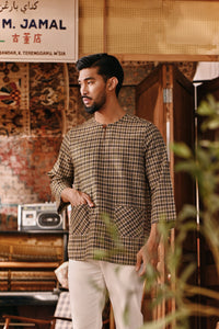 The Akar Kita Men 3/4 Sleeve Kurta - Evergreen Grid