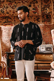 The Akar Kita Men 3/4 Sleeve Kurta - Noirline