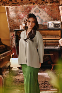 The Akar Kita Women Kebaya Top - Pistachio