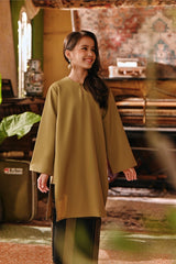 The Akar Kita Kurung Riau Top - Butter Olive