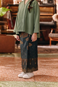 The Akar Kita Jacquard Skirt - Emerald Glow