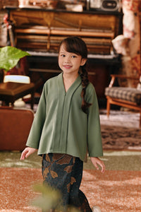 The Akar Kita Kebaya Top - Sage Green