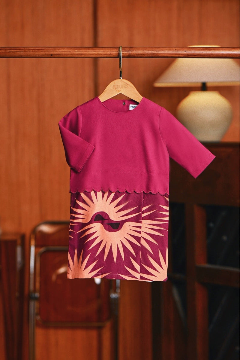The Congkak Babies Scallop Kurung - Fuchsia