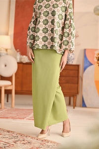 The Titi Women Folded Skirt - Lawn Green