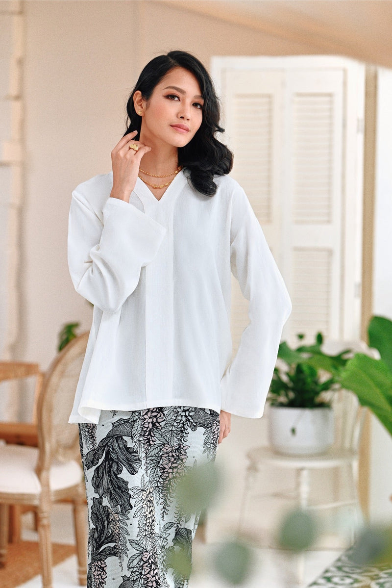 The Jumpa Women Kurung Kedah Top - White Jacquard