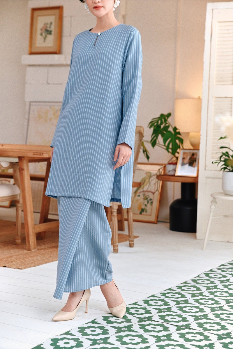 The Jumpa Women Folded Skirt - Water Stripe