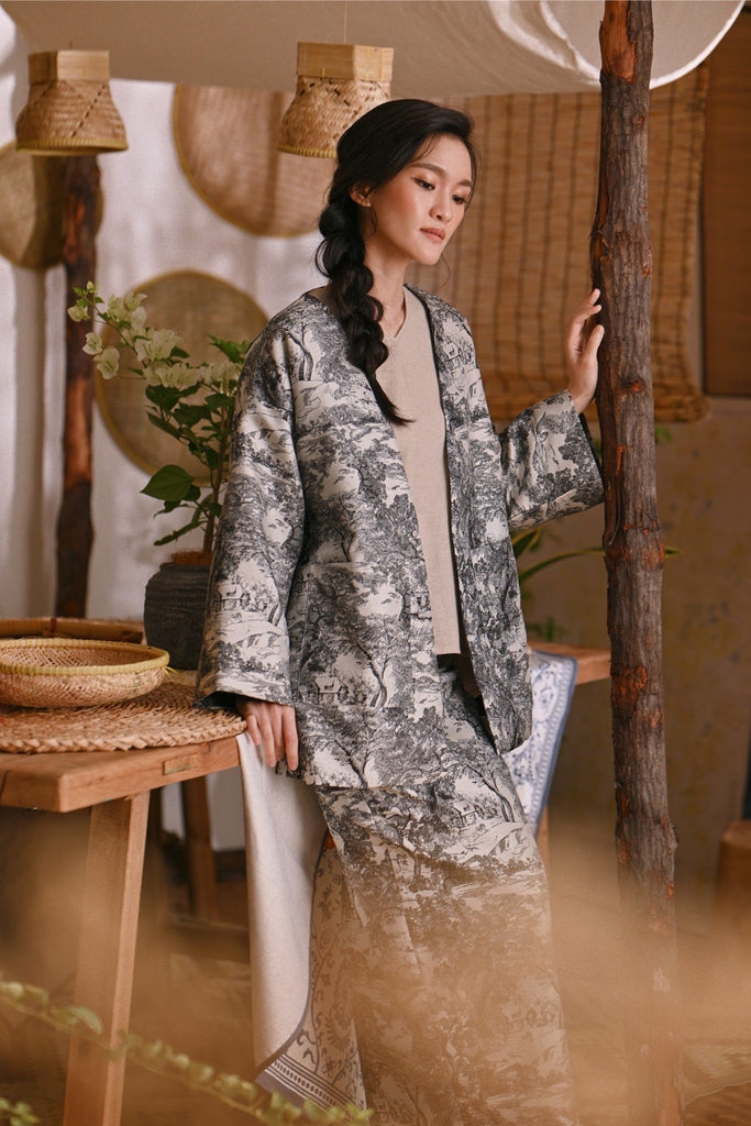 The Hening Women Kimono - Black Forest