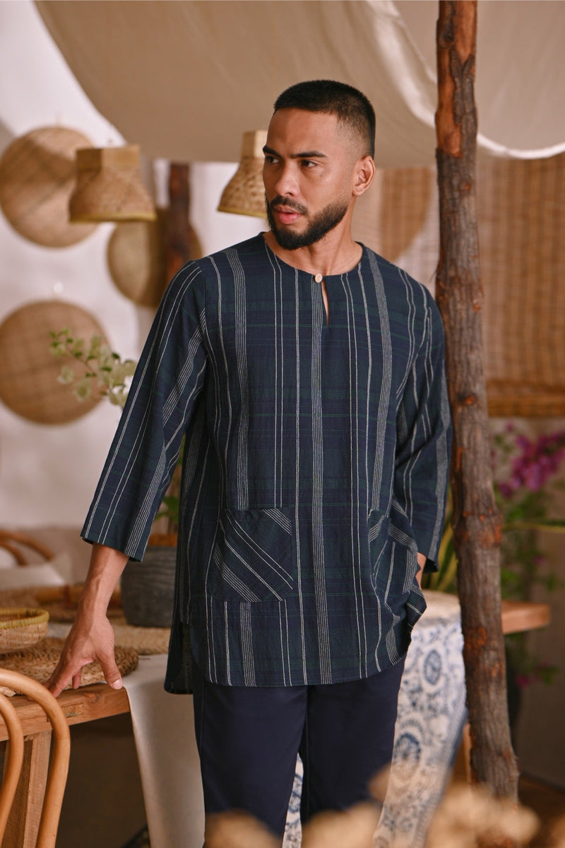 The Hening Men 3/4 Sleeve Kurta - Navy Tartan