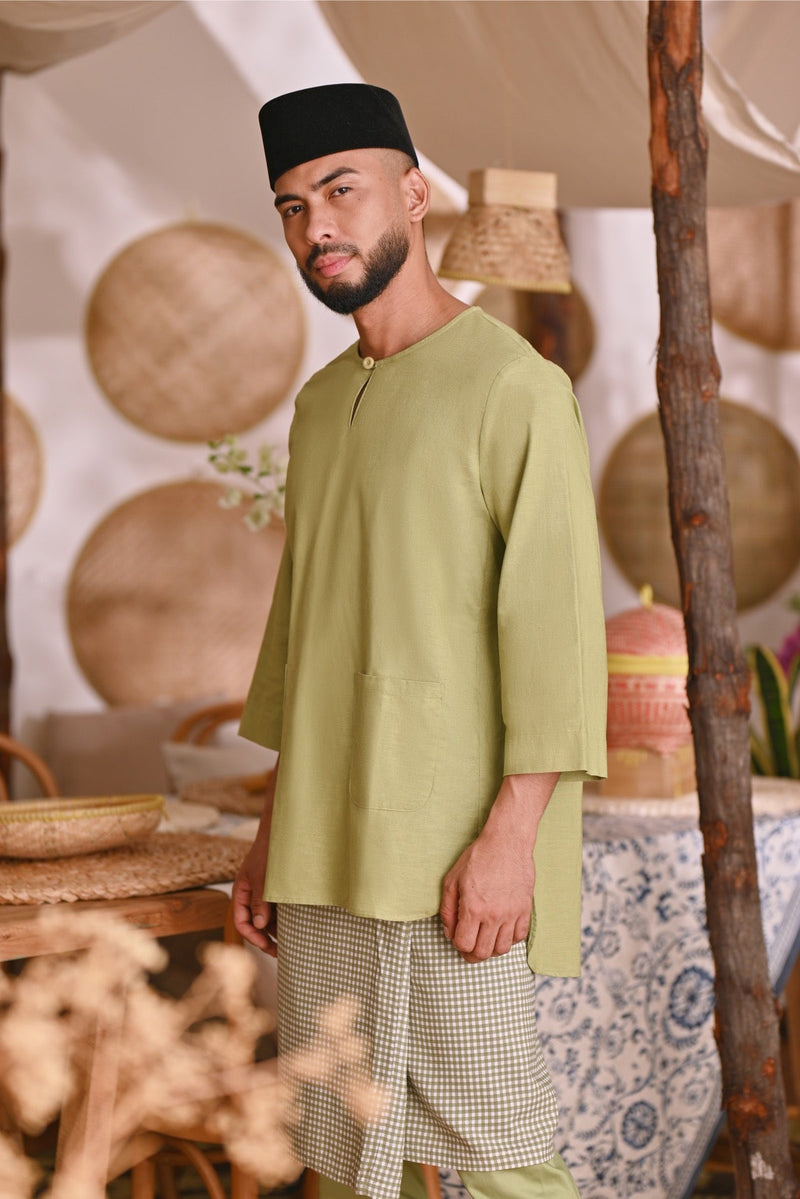The Hening Men 3/4 Sleeve Kurta - Lawn Green