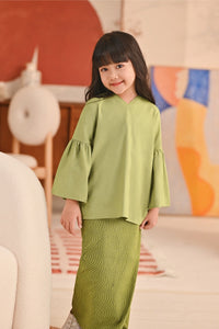 The Titi Bell Sleeve Blouse - Lawn Green