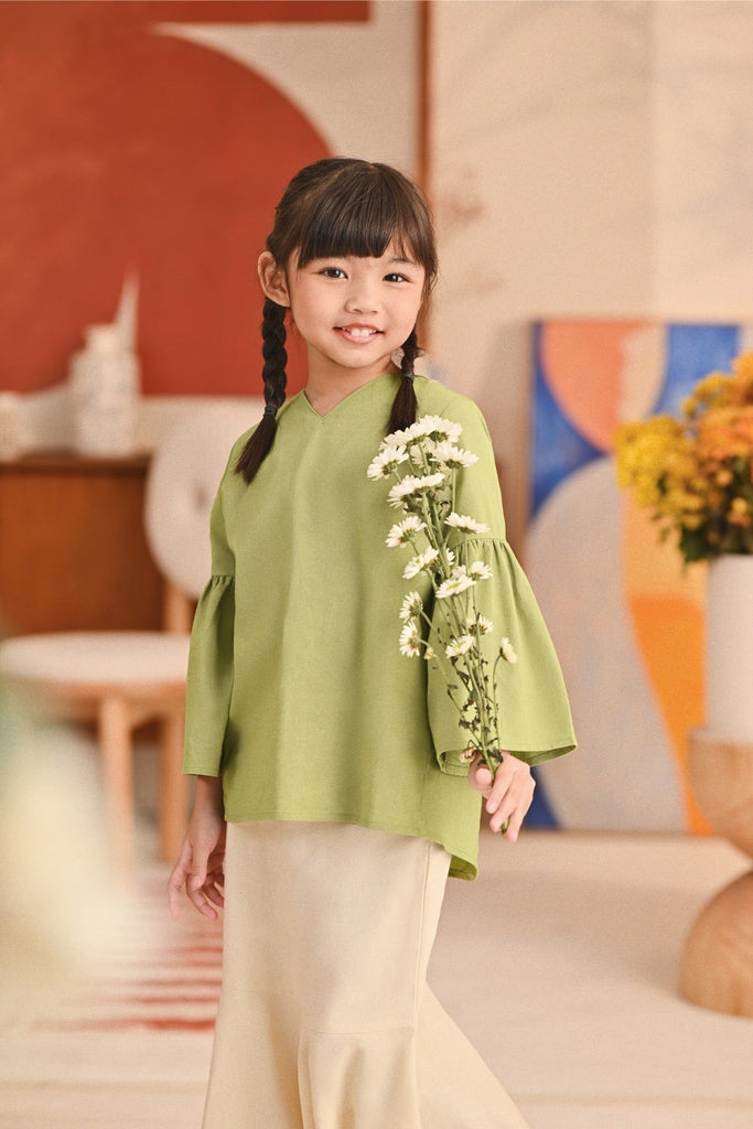 The Titi Bell Sleeve Blouse - Lawn Green