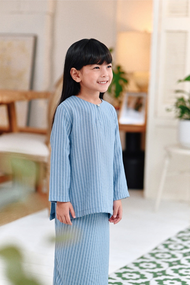 The Jumpa Pesak Kurung Top - Water Stripe