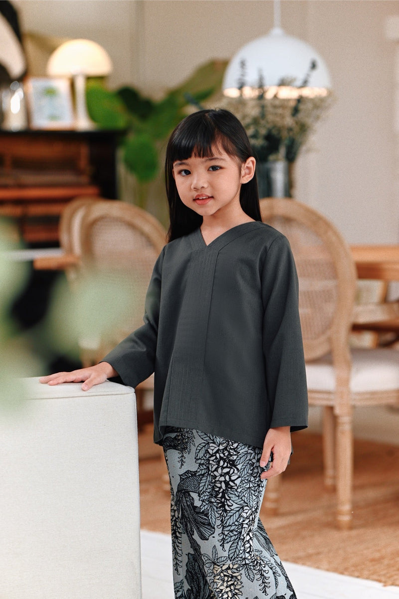 The Jumpa Kurung Kedah Top - Steel Grey