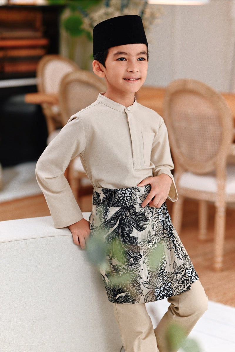 The Jumpa Baju Melayu Top - Khaki