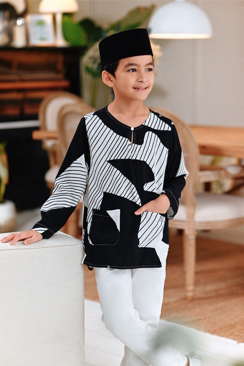 The Jumpa Pesak Kurta - Zaharah