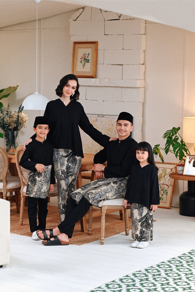 The Jumpa Baju Melayu Top - Black