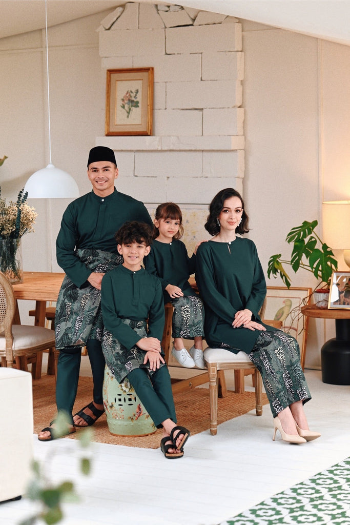 The Jumpa Baju Melayu Top - Emerald Green