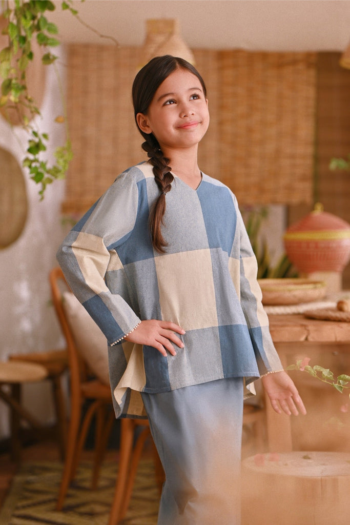 The Hening Flare Blouse - Blue Square
