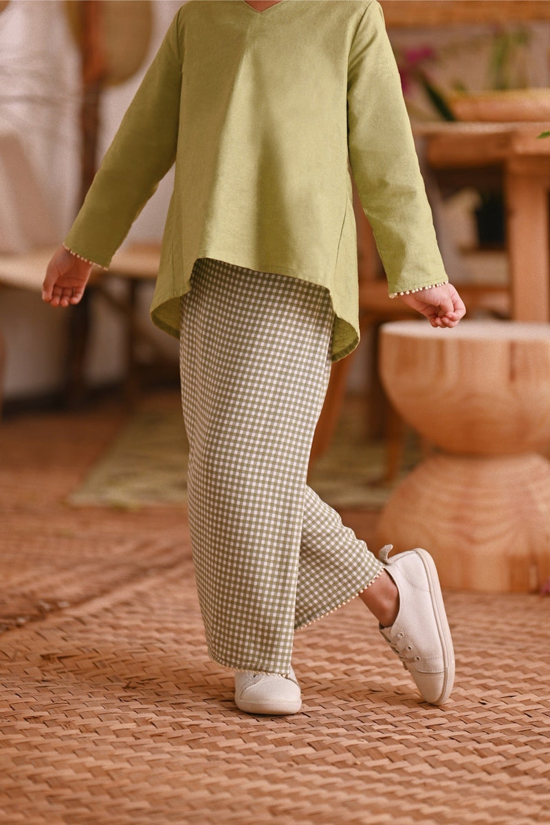 The Hening Folded Skirt - Green Checked