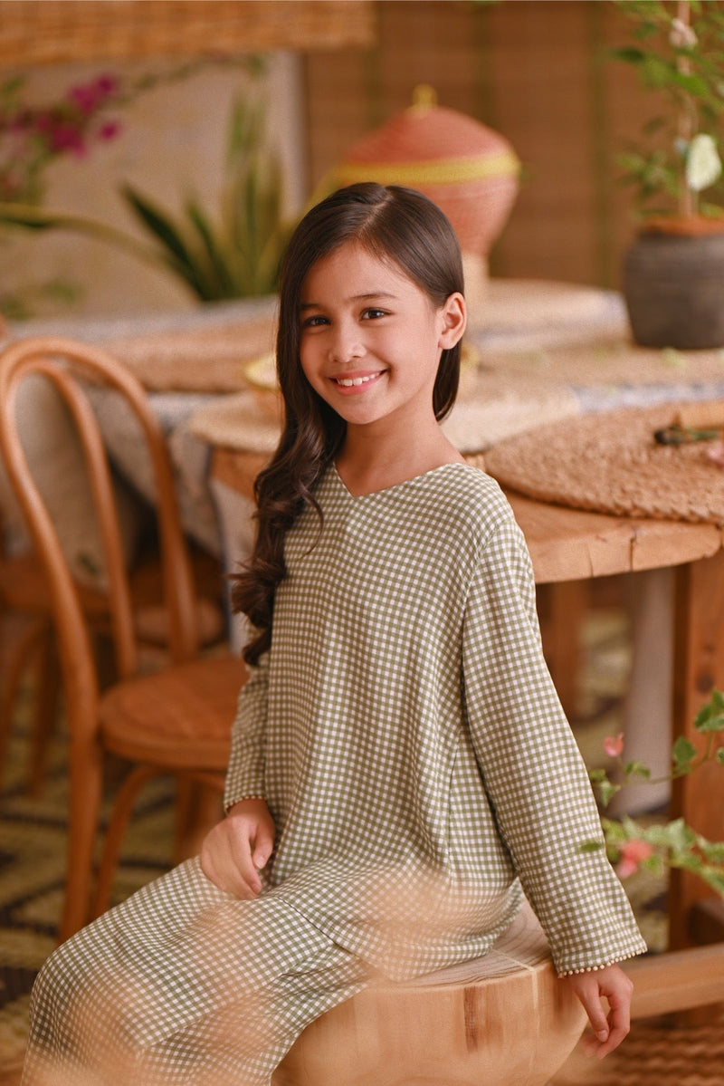 The Hening Flare Blouse - Green Checked