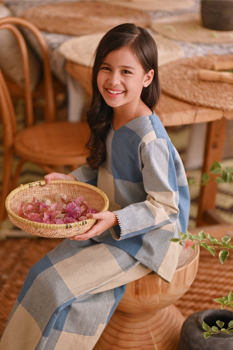 The Hening Flare Blouse - Blue Square