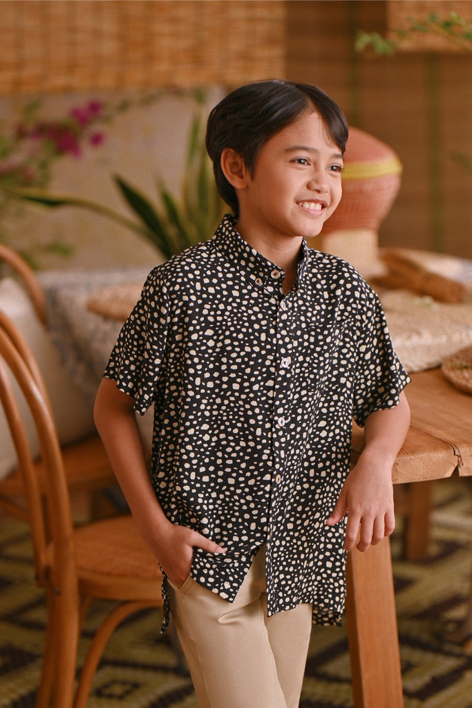 The Hening Batik Shirt - Black Safari