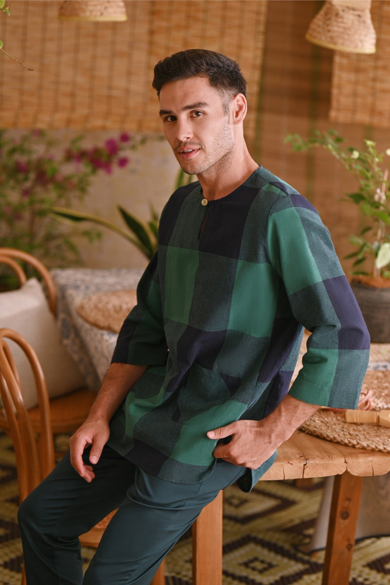 The Hening Men 3/4 Sleeve Kurta - Green Square