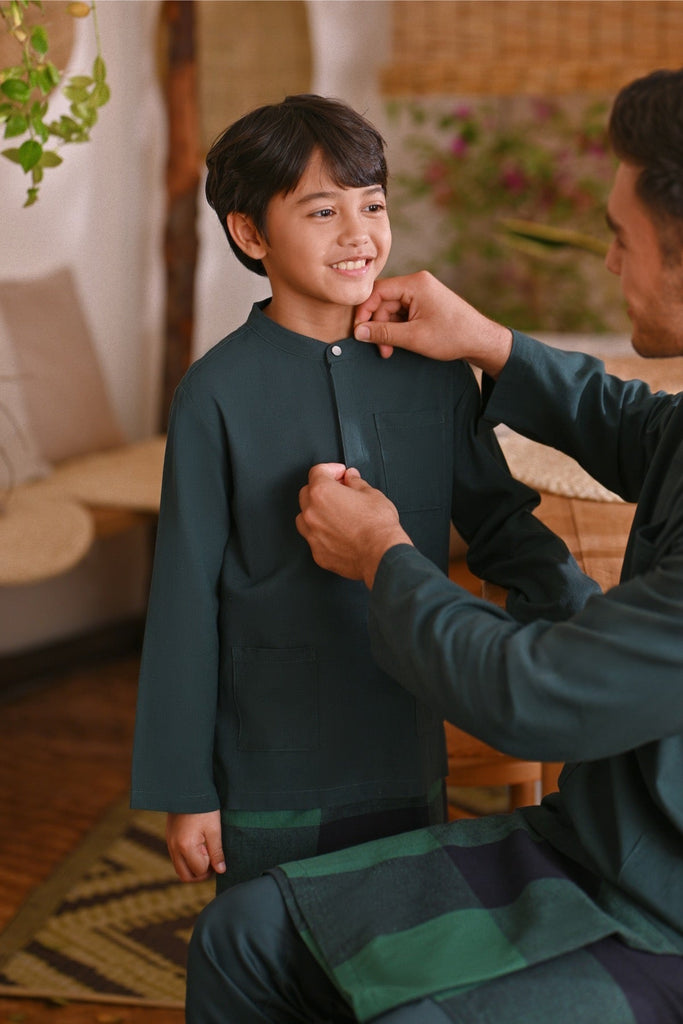 The Hening Baju Melayu Top - Emerald Green