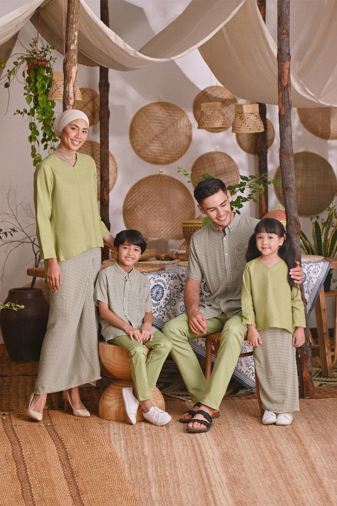 The Hening Batik Shirt - Green Checked