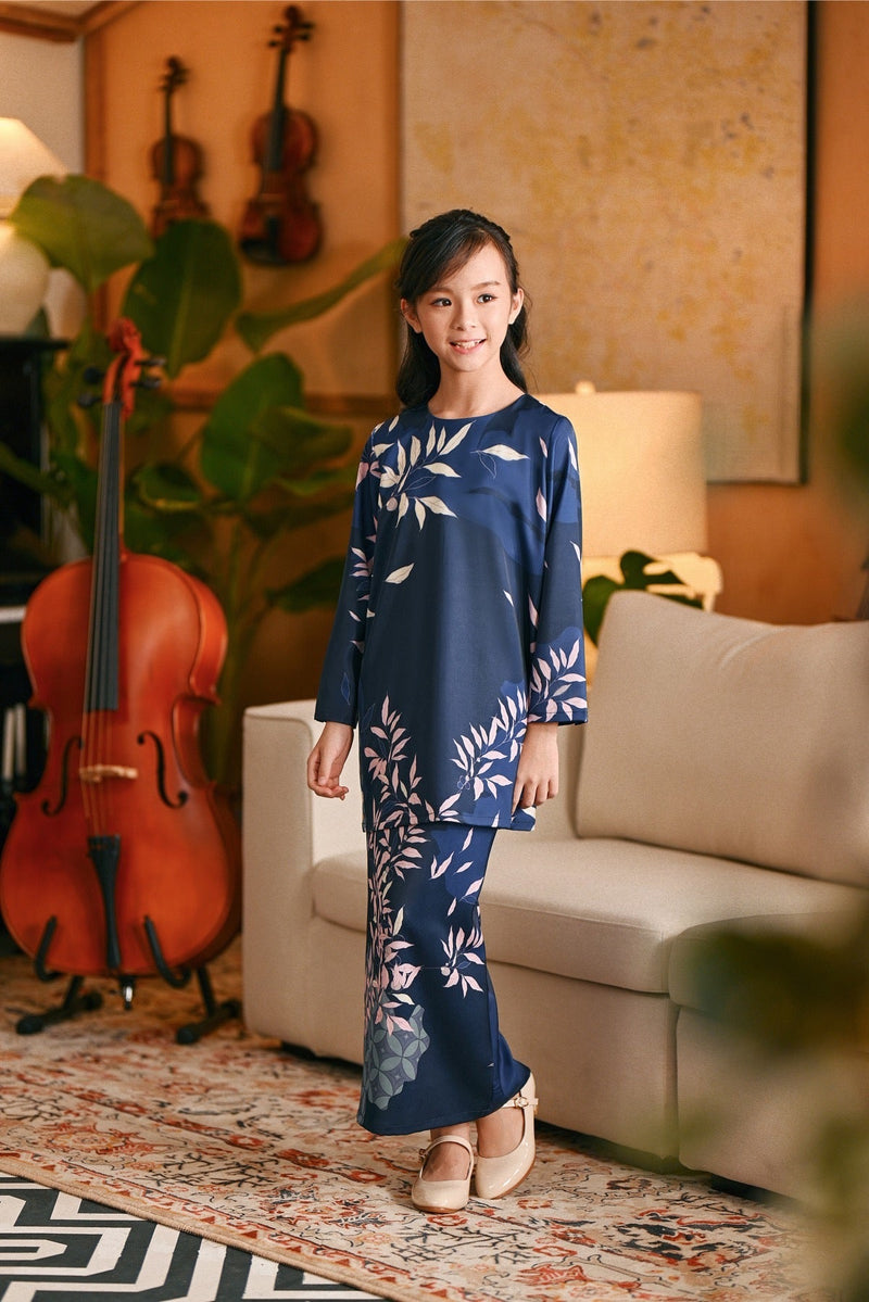 The Glow Chic Kurung Set - Shine