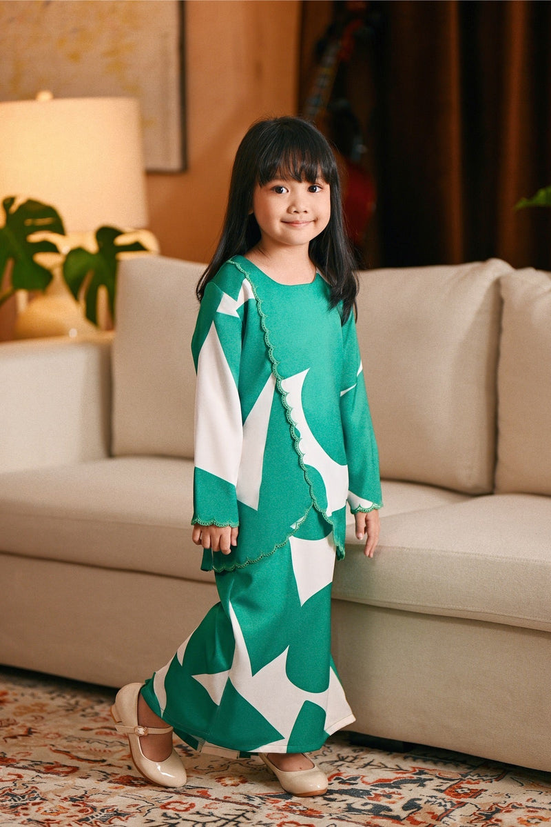 The Glow Broderie Kurung Set - Green Geo