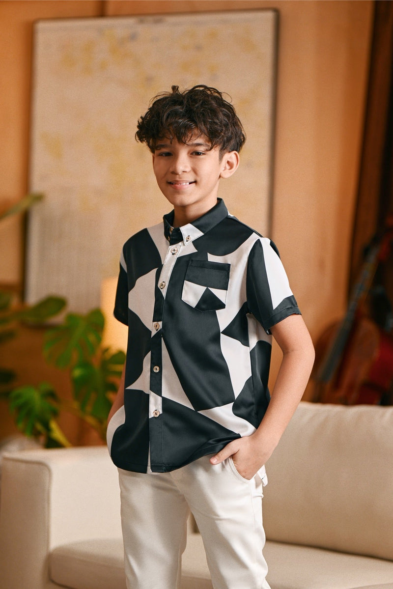 The Glow Batik Shirt - Black Geo