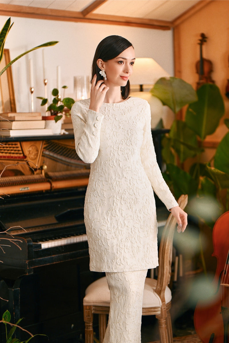 The Glow Women Chic Kurung Set - Beige Jacquard