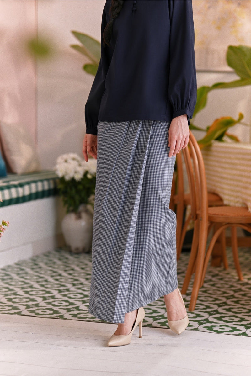 The Sarang Women Pleats Folded Skirt - Light Navy Checked